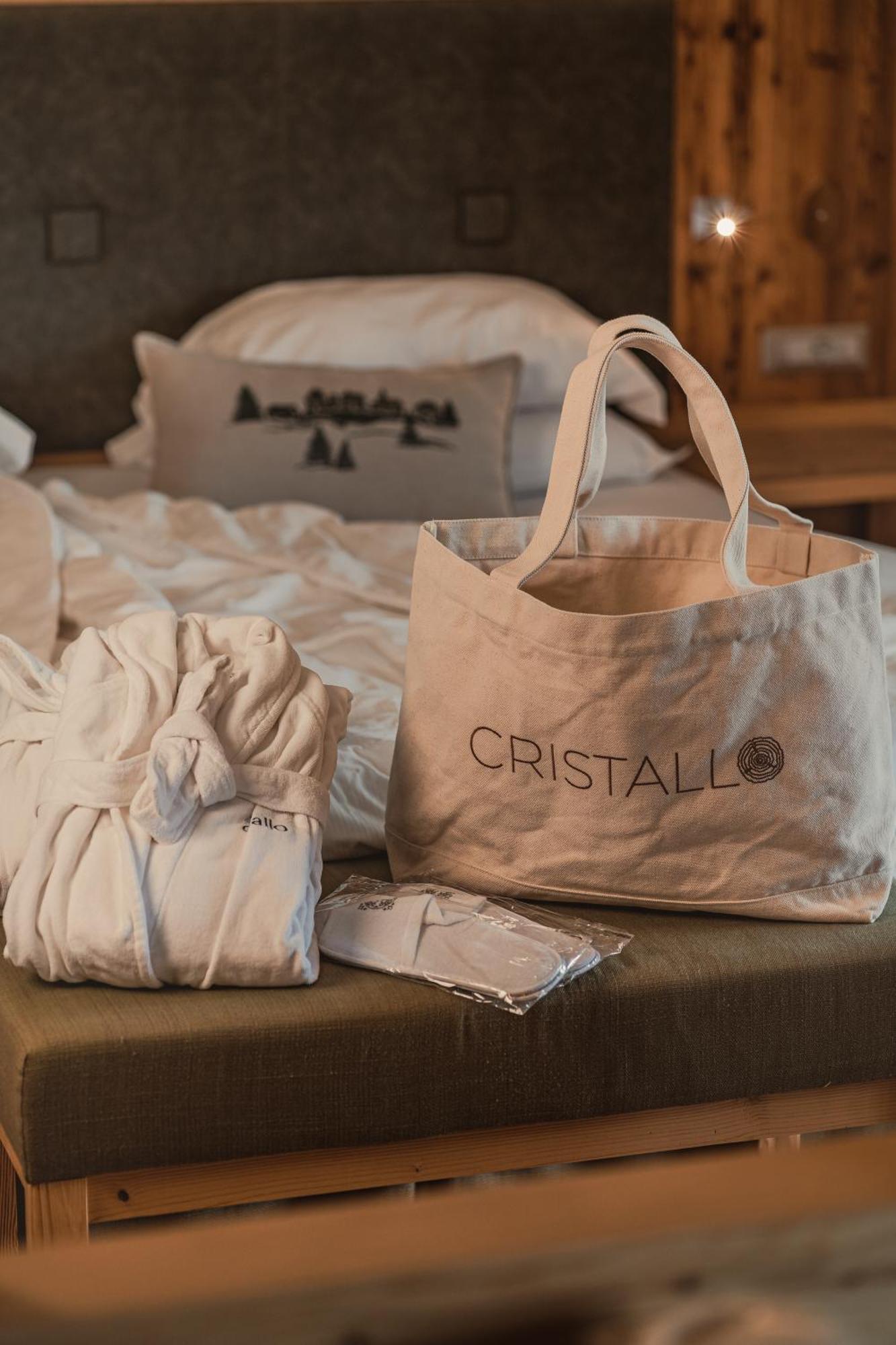 Cristallo Sport & Wellness Hotel Levico Terme Bagian luar foto
