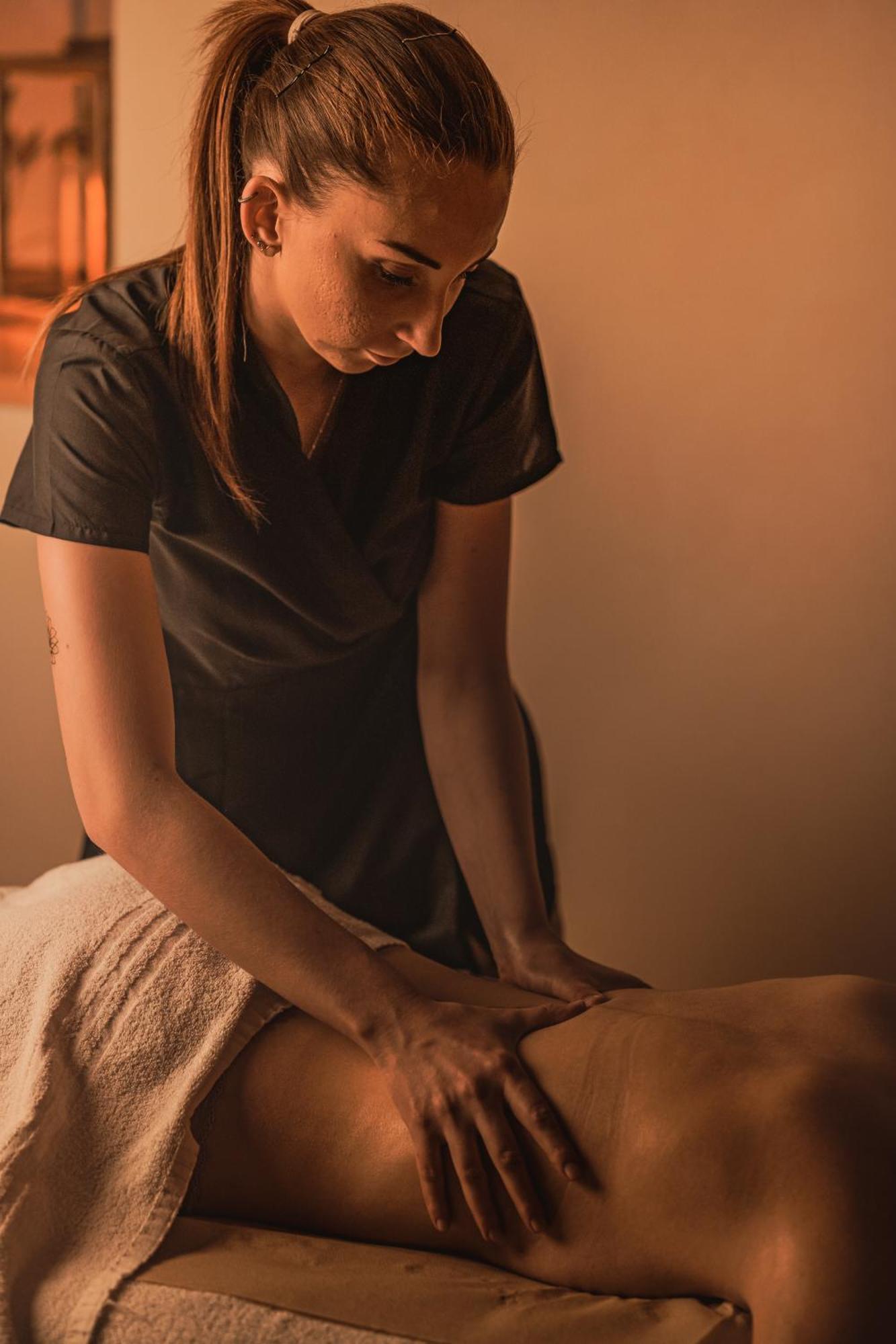 Cristallo Sport & Wellness Hotel Levico Terme Bagian luar foto