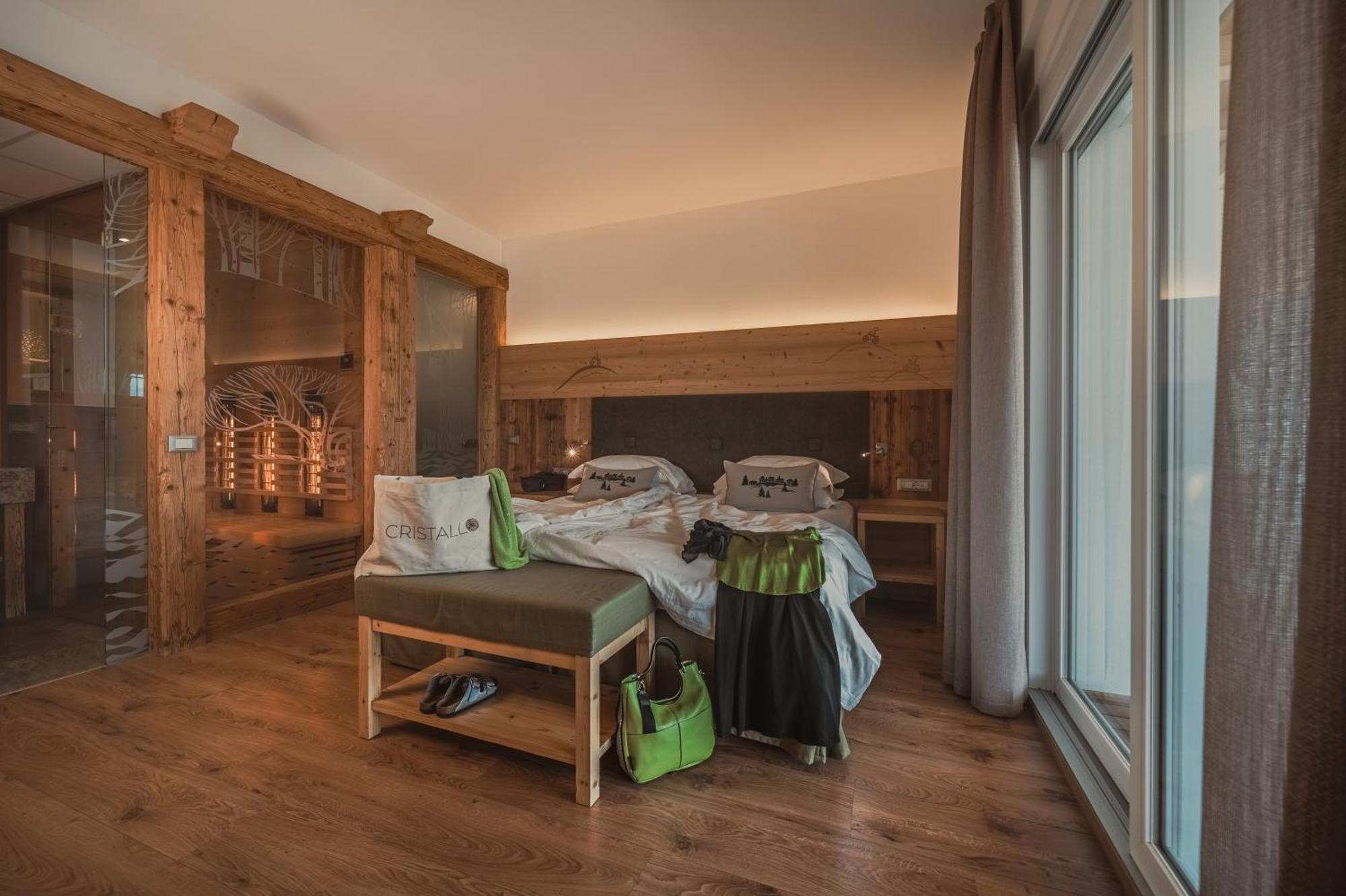 Cristallo Sport & Wellness Hotel Levico Terme Bagian luar foto